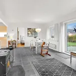 Prázdninový dům Beautiful In With Kitchen *